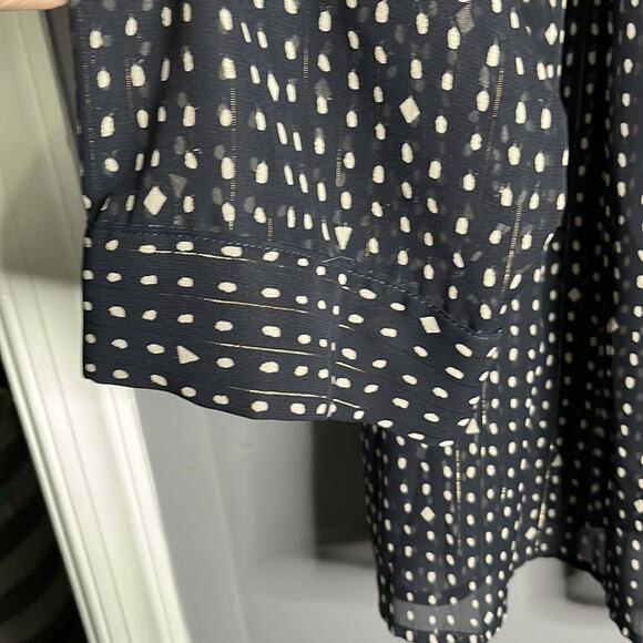 Collective Concepts Navy Blue Sheer Polka Dot Blouse Size 2X - Picture 4 of 8